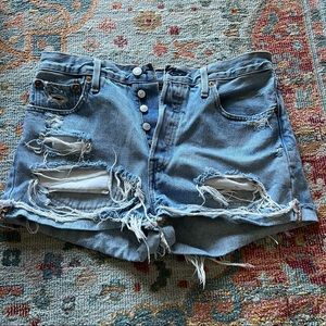 Levi 501 distressed high waisted shorts